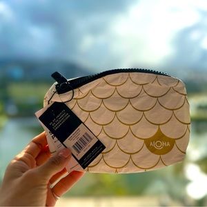 BNWT Aloha Collection Mermaid - mini pouch